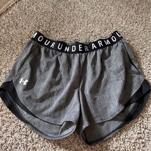 Under Armour Women's Play Up 3.0 Twist Shorts black and grey size medium